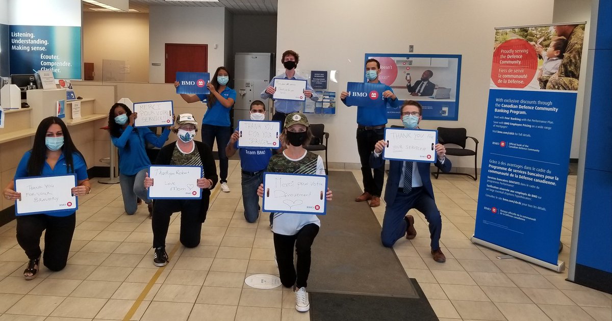 Saluons les troupes et les membres de leur famille. #Mercipourvotreservice et #dévouement. On est fière d'avoir dans notre équipe Carolyn, la maman d'un militaire. Chapeau! <a href="/CanadaArmyRun/">Canada Army Run | Course de l'Armée du Canada</a> #2020armyrun #supportthetroups #proudtoworkatBmo #CDCD #SBCDC