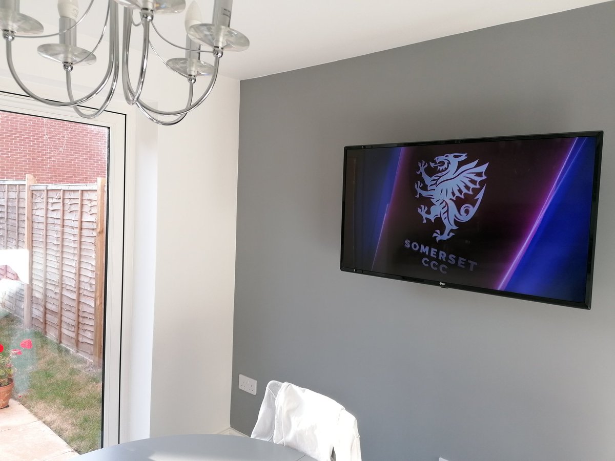 jonboy_avfc's tweet image. #streaminstyle in your kitchen diner!!! 

@SomersetCCC &amp;amp; @ItsTradeNation