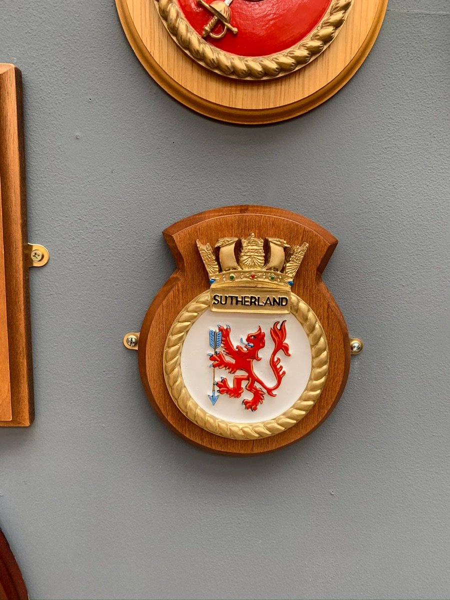 A big thank you to RN Ships HMS Daring & HMS Sutherland for donating a ships crest, that are now on our display wall. @HMSDaring @RNinScotland @HMSSutherland #FightingClan