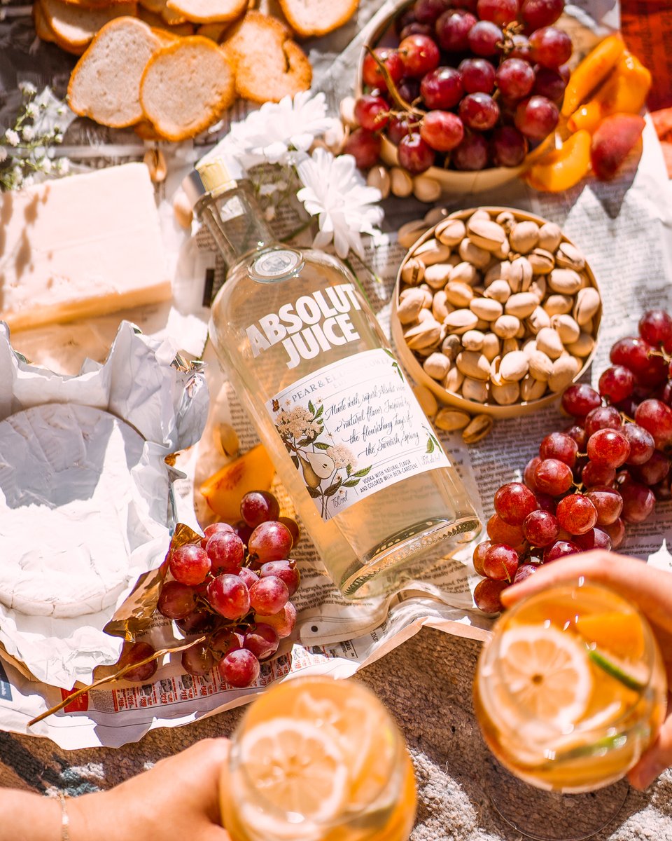 AD: Q: What's better than an <a href="/AbsolutUS/">ABSOLUT VODKA</a> Spritz &amp; charcuterie?! A: Sharing it w/ friends! #AbsolutPartner Absolut Spritz: 
1 part Absolut Juice​ Pear &amp; Elderflower 🍐
1 part soda 
1 part sparkling dry white wine 
Mix in a 🍷 w/ lots of 🧊&amp; fruit #GetJuicy