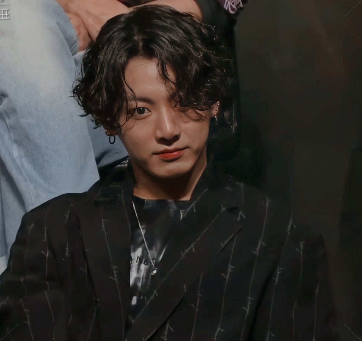 editjjks's tweet photo. 190811jungkook i see you coming 😳 https://t.co/QYLw7c12e1