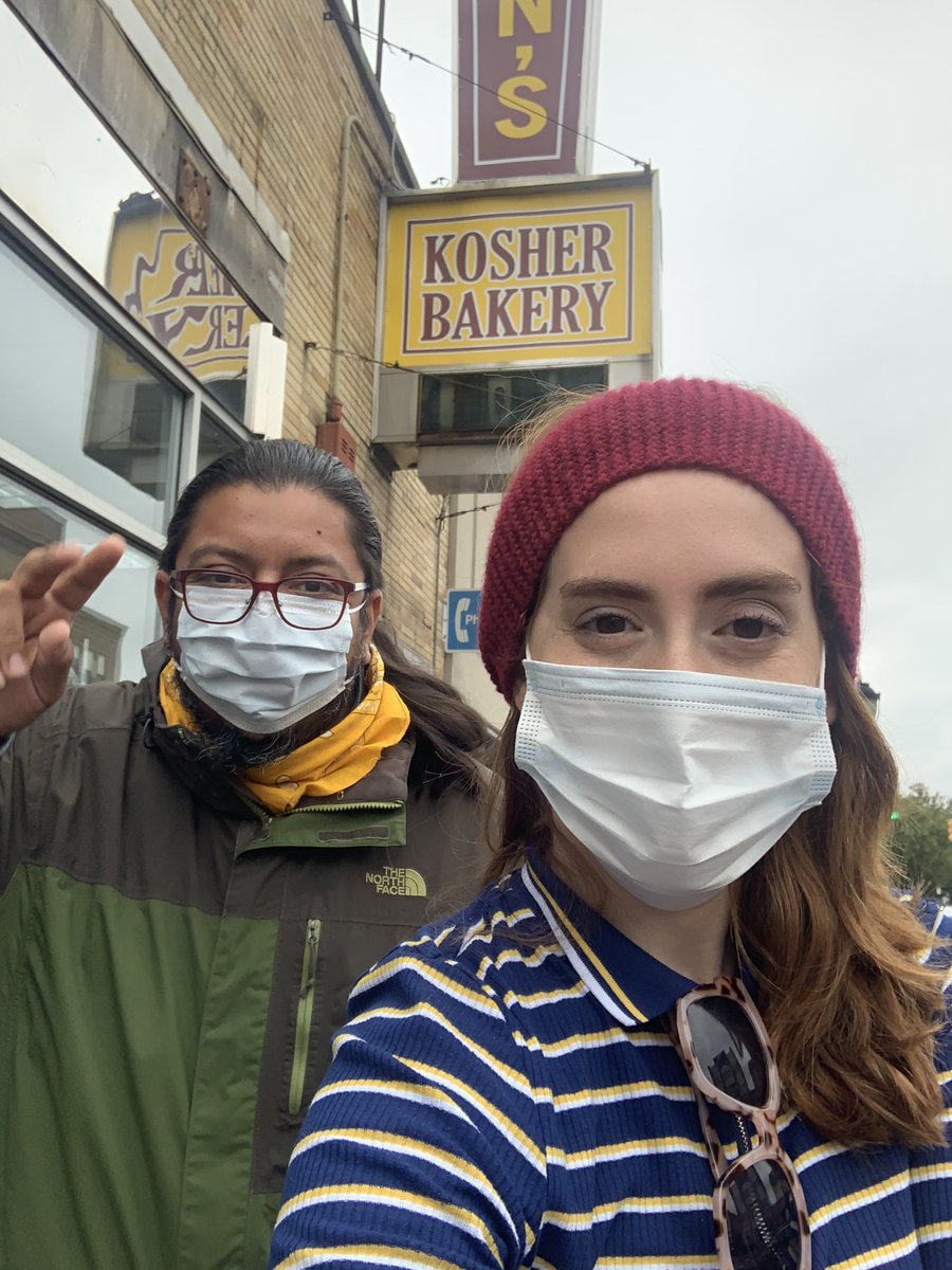tovaherskovitz's tweet photo. 🍎Some last minute Rosh Hashana shopping around Lakewood with @newsguz who I introduced to Gelbstein’s sourdough and Shloimys World challah and babka.
He also saw more fish and sheep heads then he ever needed to 🐟🐑
#OneOceanCounty #LakewoodLove https://t.co/p5oz2gVTLM