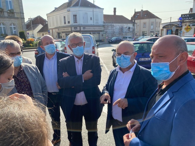Sclaudel57's tweet photo. #Berck : Déjà plus de 85% des logements éligibles aux offres #Fibre à Berck-sur-Mer grâce aux équipes @SFR_FTTH et #ERTTechnologies qui ont déployé la #fibreoptique #ftth en un temps record.
+ d'infos : https://t.co/Rb1w9MlyaN https://t.co/hbDQGCEy6y