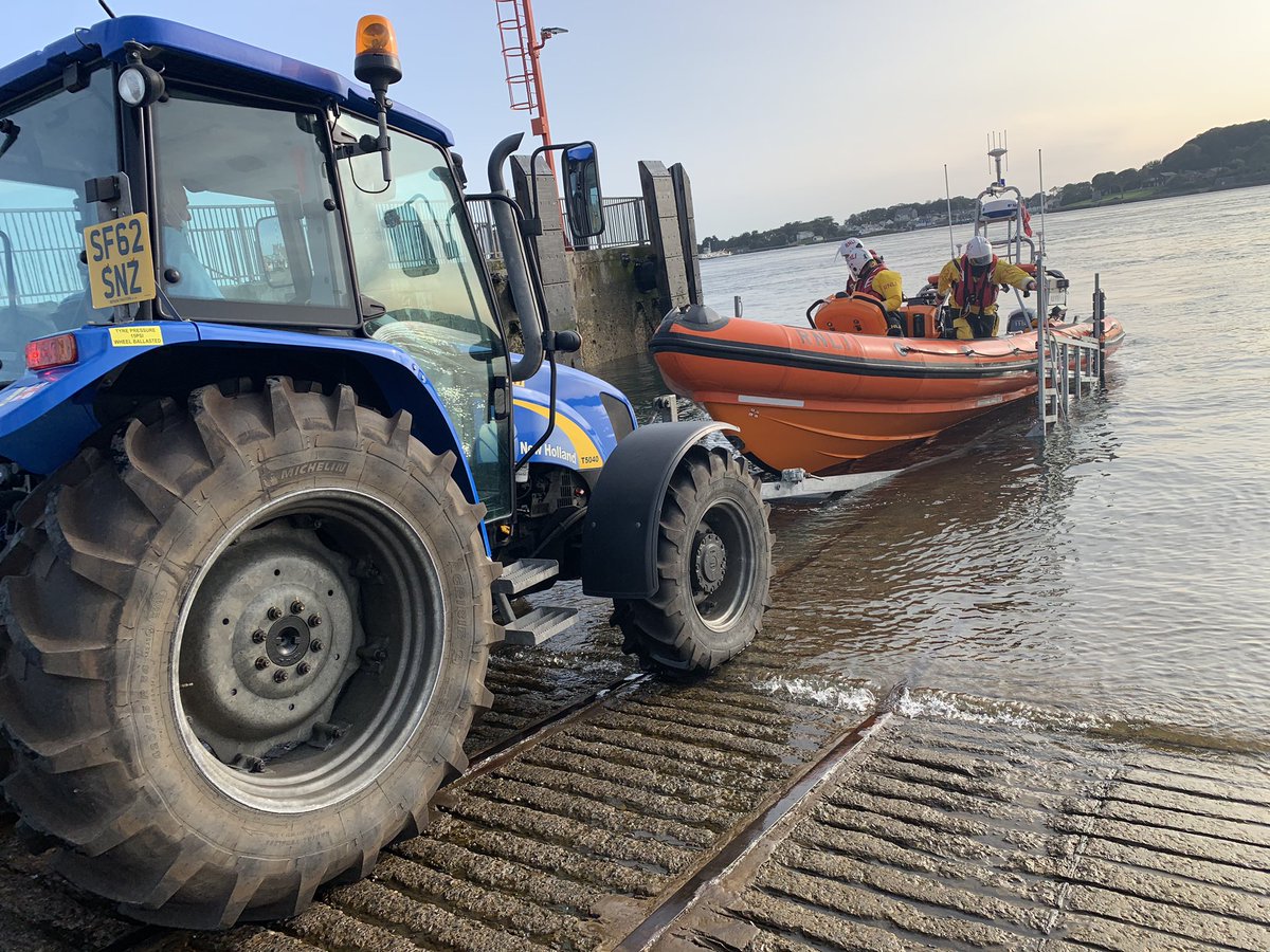 Portaferry RNLI launched at 3:40pm to reports of a 8m yacht aground on Limestone Rock. The crew recovered a male and female and took ashore to Ringhaddy. The crew also deployed the yachts anchor and departed the scene. 
The crew returned to station at 4:50pm.