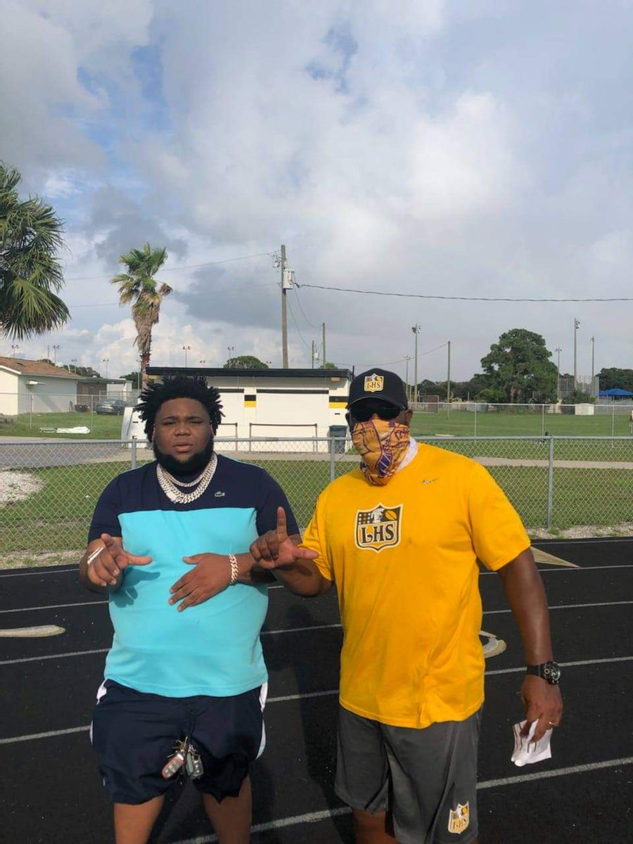 Former Lakewood player @rodwave stopped by practice recently to check out the team.