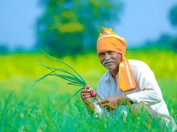 वाह रे मेरे भोले किसान तू अपनी फ़सल नहीं बेच पाता लोगों ने मिट्टी के भगवान बेच दिए ।
@Angadku54338938
@SirraMangi
@HappuSingh22
@hirdyram1126
@HINAGAUTAM4
@Ersbosh33
@Yogi_Indian_007
@AshaAmbedkar
@DESHRAJ19516384
@avee666
@Vinod_Meena_JNU 
@JagdishNareda @Komal_433