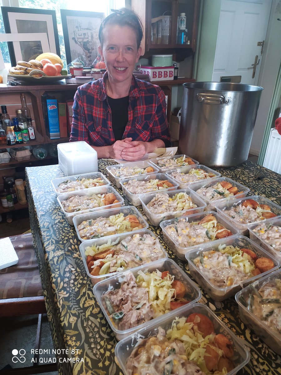 Newstead dinners with our new addition Cath ❤️
<a href="/FareShareMids/">FareShare Midlands</a> 
<a href="/NottsCC/">Nottinghamshire County Council</a>