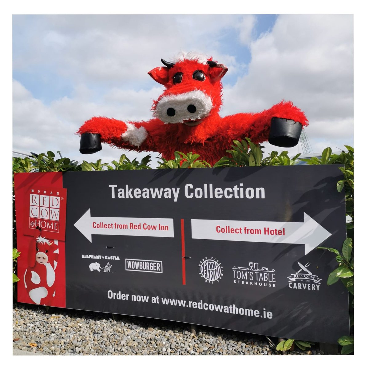 We have all your favourite takeaway options @redcowhome. Order online to treat your taste buds this weekend 😋#redcowathome #takeaway #weekend