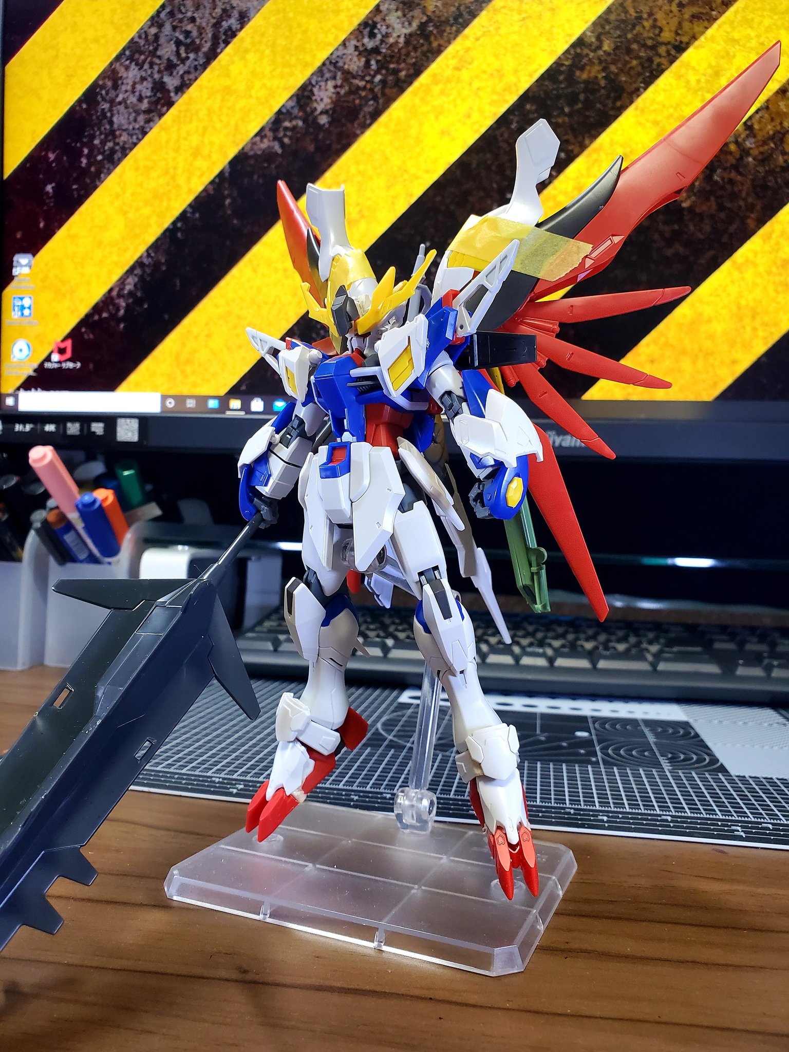 ダイゴロリ バルバトスルプスレクスとデスティニーをミキシング中 悪魔ってより勇者って感じになった ガンプラ T Co 2ypsmcacoy Twitter