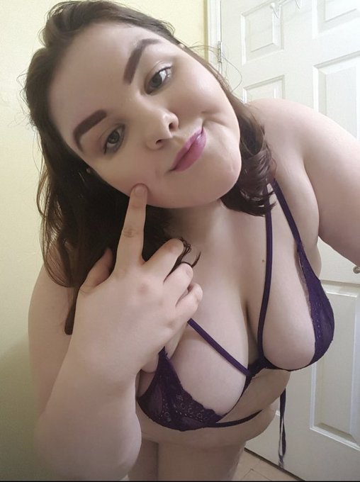 Just paid my spring tuition, why don&rsquo;t you reimburse that 🥵 https://t.co/lpjxSw9peD<a href="/tag/newprofilepic"class="tags"><span>#newprofilepic</span></a>