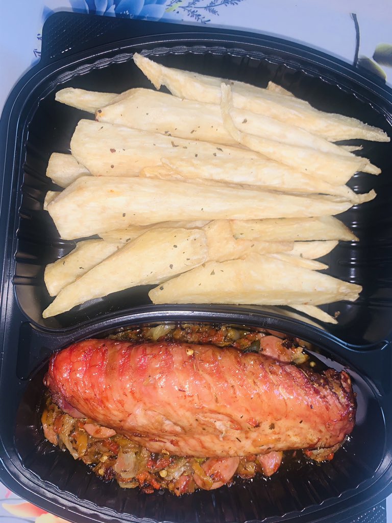 frizzlefries_'s tweet photo. Quote RT this tweet and get no likes by 10pm tonight!! Winner gets one of this packs delivered tomorrow at your doorstep!!

Let's see if you can do this 😍

Kindly follow this page! I follow back 💪
#frizzlefries #ThiagoFriday #InfinixNote7 #mtnyellotop10 #TikTokBan https://t.co/TQD5JTWpZi