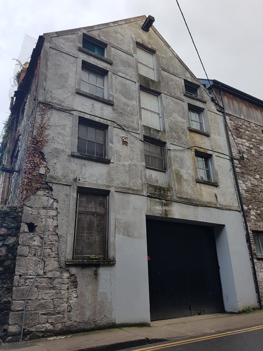 not sure what's the story with this decaying building but wow is it beautiful, so many amazing features, classic Dutchwith some love & care it could repurposed into art, design & making spaceor it could be adapted to someone's homes in Cork city  #local  #economy (no 95)