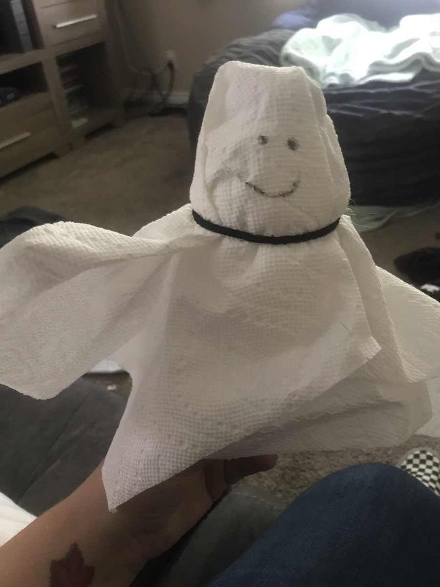 annie_mein's tweet photo. Sometimes I try and make my kid like me.. he still thinks I’m lame already. He’s only 2. #hopeislost #toddlermom #Halloween2020 https://t.co/dana1k7LT7