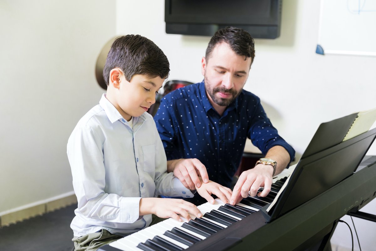 ProInHome's tweet image. Did you know that 50% of ProInHome students taking piano lessons? The piano is the most versatile instrument which is great for both kids and adults. With our in-home piano lessons program in New ... Learn more:
proinhome.com/in-home-piano-…