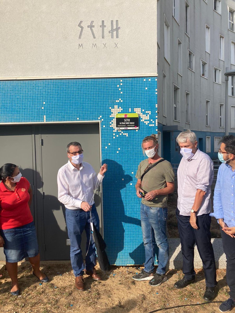 MZeghouf's tweet image. Deux beaux vernissages ce soir. A @villedegrigny91 d’abord autour de la fresque de SETH au cœur de la Grande Borne. Une belle invitation au rêve et au voyage. A @VilledEvryCourc ensuite aux côtés des enfants et parents d’Evry-Sud et de leurs œuvres travaillées cet été. Fier !