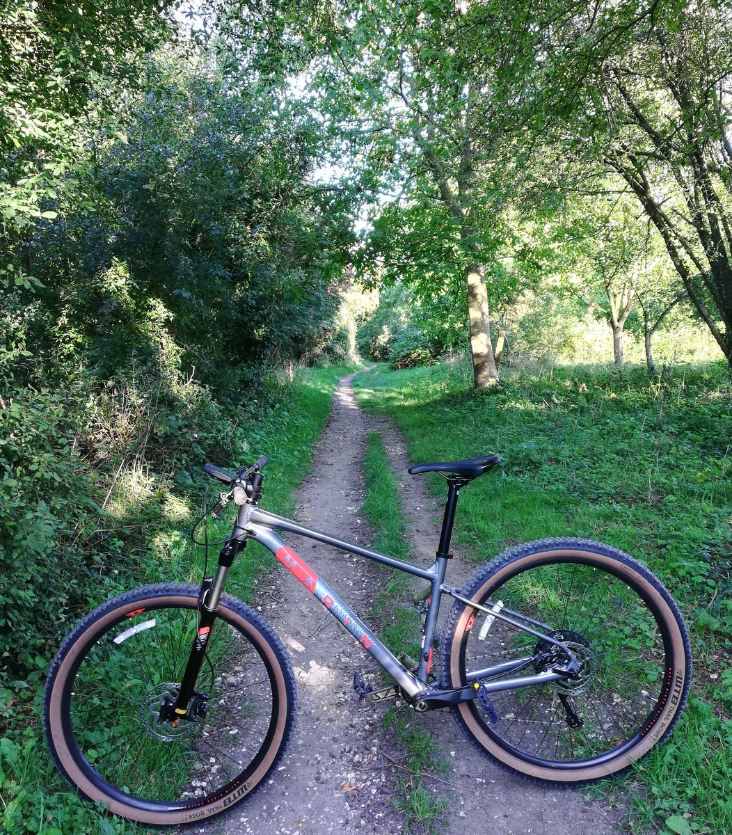A late British summer is making exploring off-road trails on the <a href="/marinbikes/">Marin Bikes</a> #Bobcat super exciting 🇬🇧☀️

Who else is off exploring this weekend? 🚴👍

#MarinBikes #MadeForFun #CreatePurpose #CylingHolidays #Summer2020