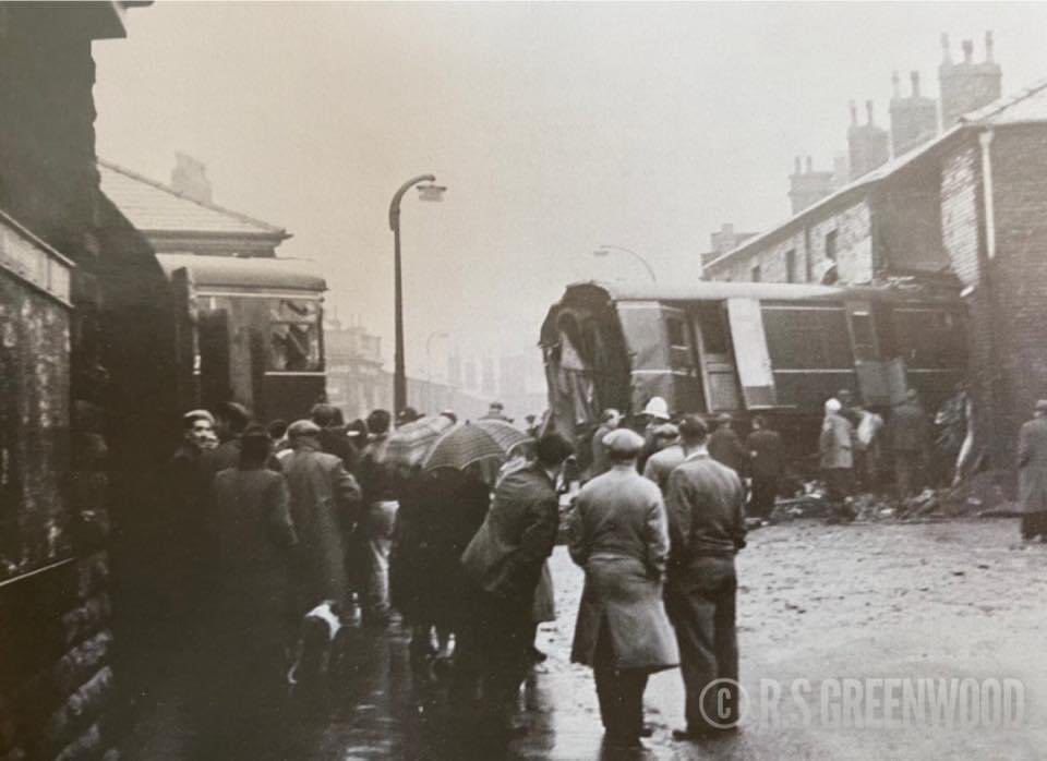 Oldham & Ashton Railways (RailThenAndNow) Twitter