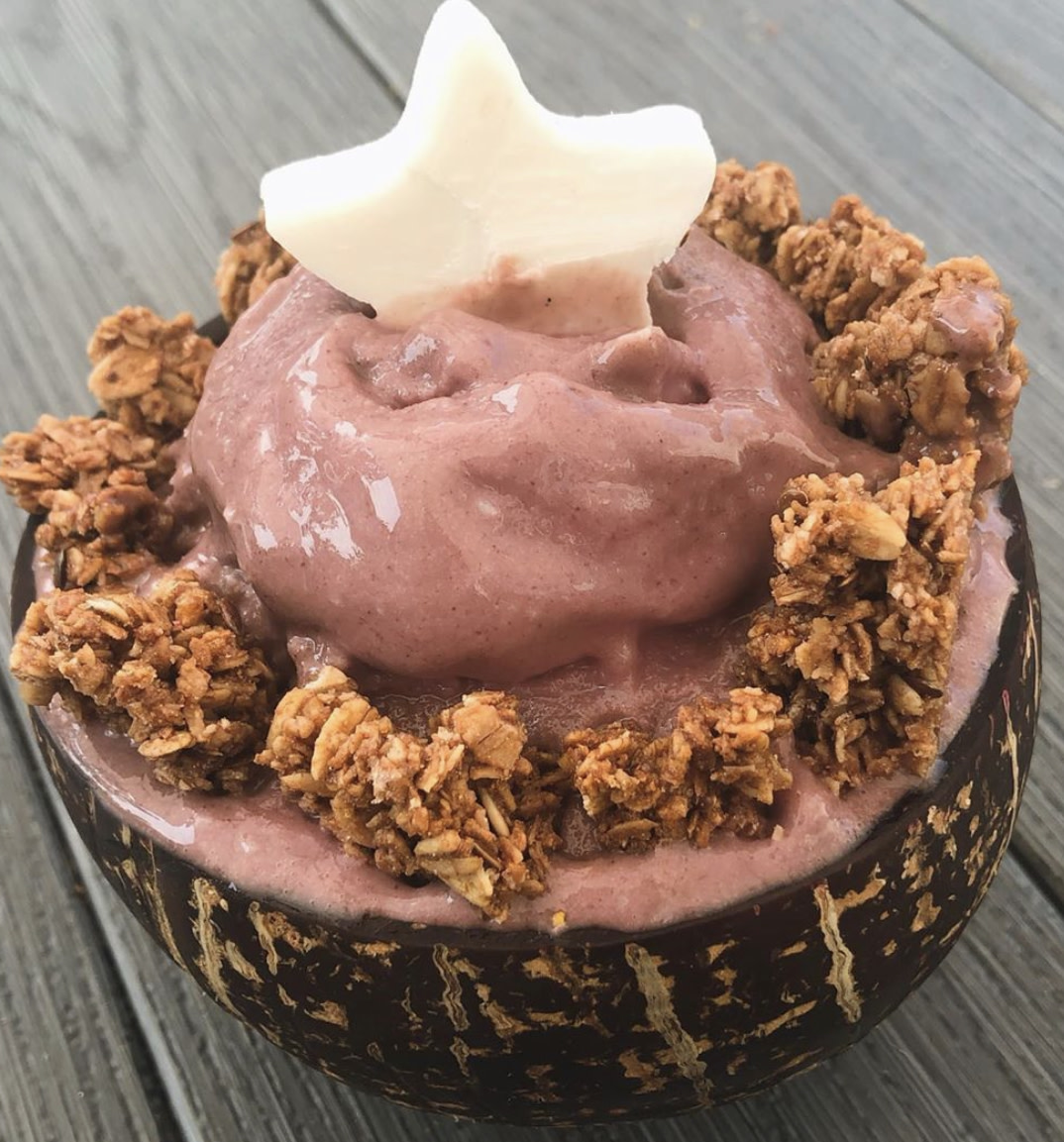 Earthly_Choice's tweet photo. How creative is this smoothie bowl made with @earthly_choice #AcaiPowder? 😋 

Visit our Instagram for the full recipe. https://t.co/nFXd017CP2