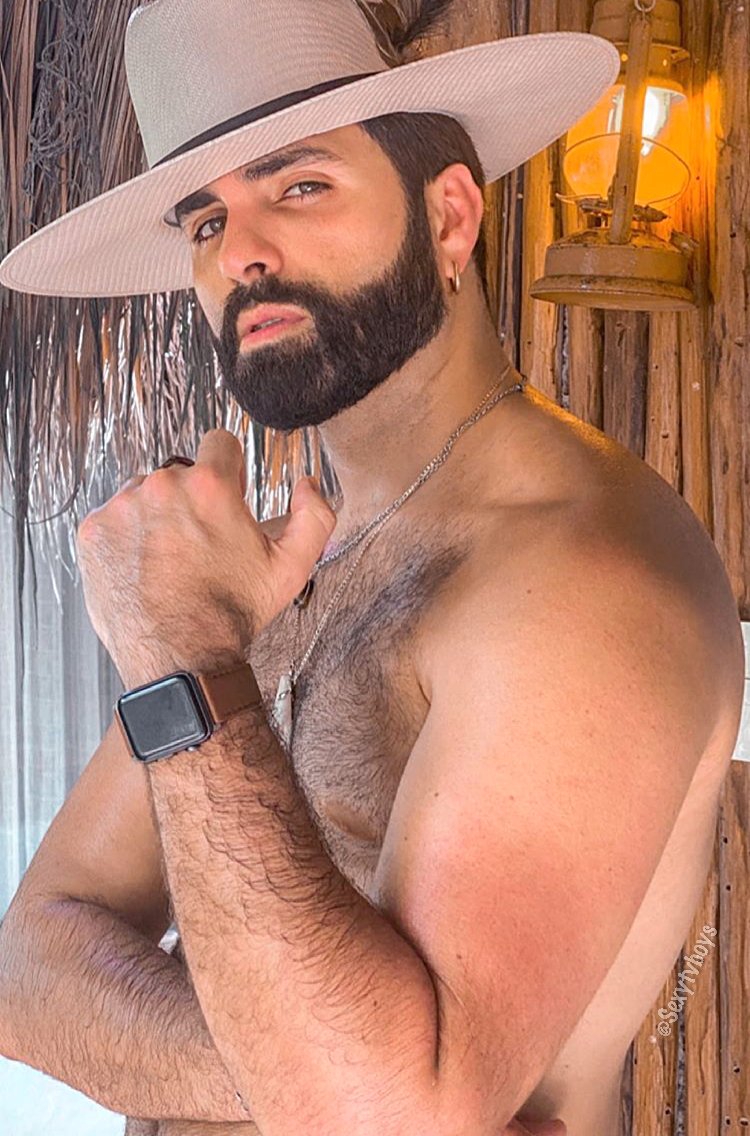 Mis Famosos Favoritos 🔥 on X: Alan Slim t.cos4jaKDZHys  X