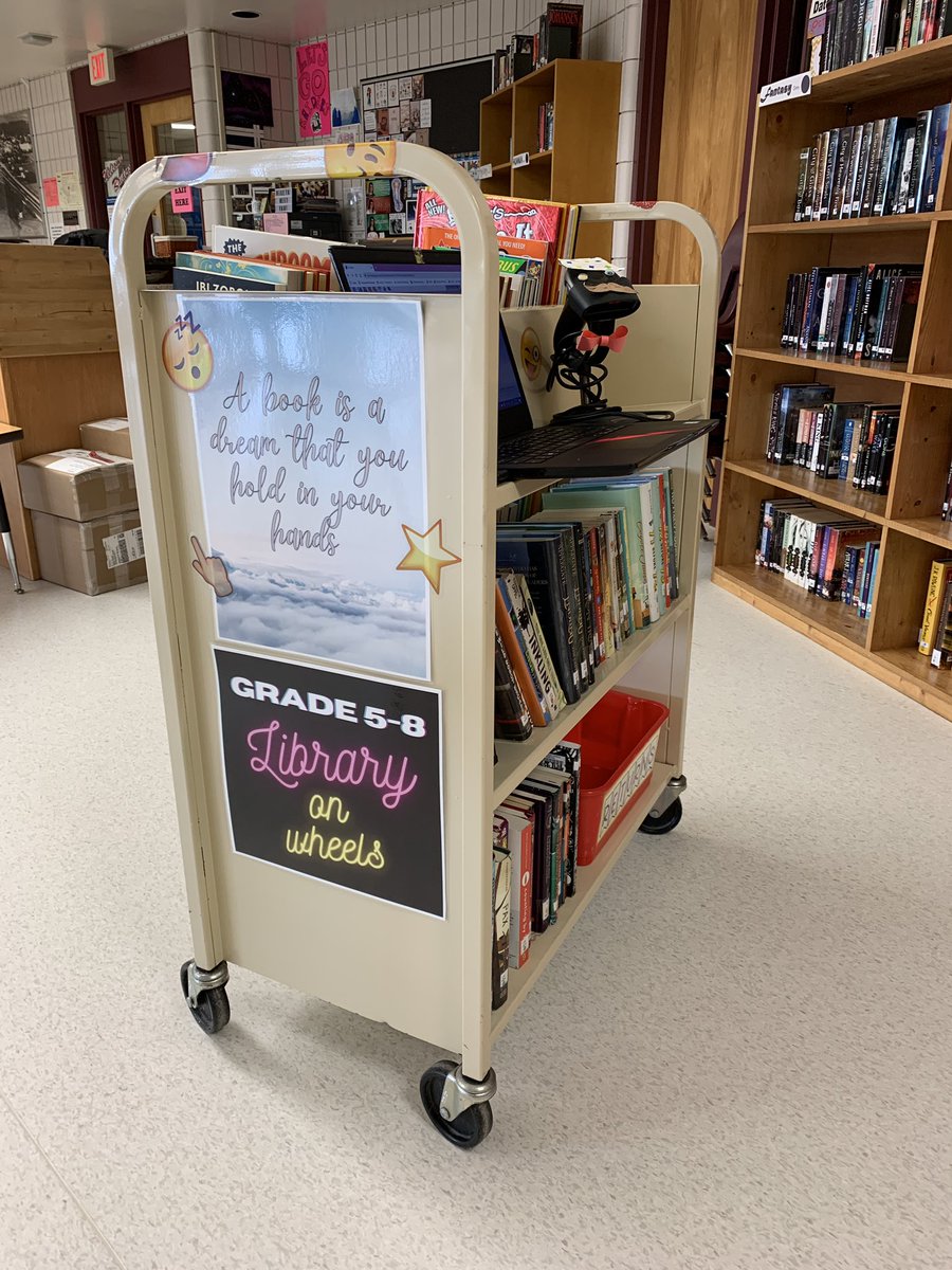 thetinylibrary's tweet photo. Just completed my first classroom visit with my middle grade book cart! Lots of requests for next time and left the room with a huge smile under my mask. #kidsneedbooks K-4 book cart will be coming out on Monday. 🤩 https://t.co/lBLVL5paVD