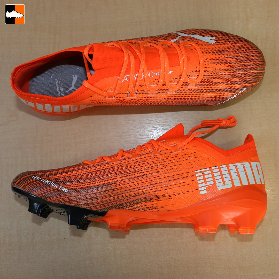 Football_Boots's tweet photo. What do you think of these orange football boots?
#puma #pumafootball #pumasoccer #ultra1.1 #chasingadrenaline #footballboots #soccercleats https://t.co/8BtgBXZpHM