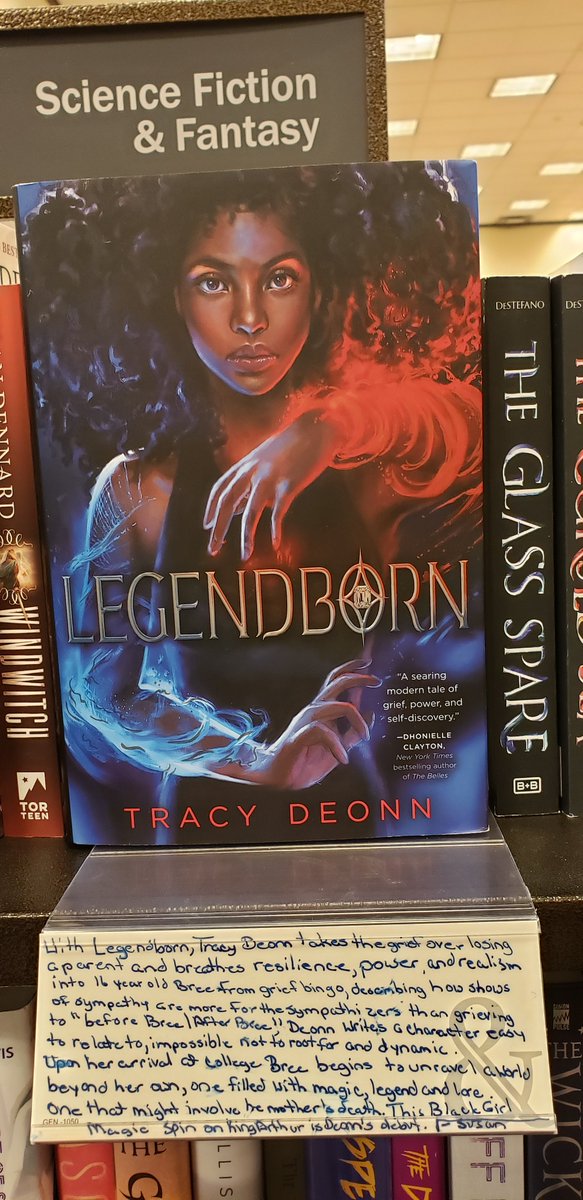 LiteracyBatman's tweet photo. #booksinthewild #legendborn #throwingbooks @tracydeonn https://t.co/dXxXRGFvk0