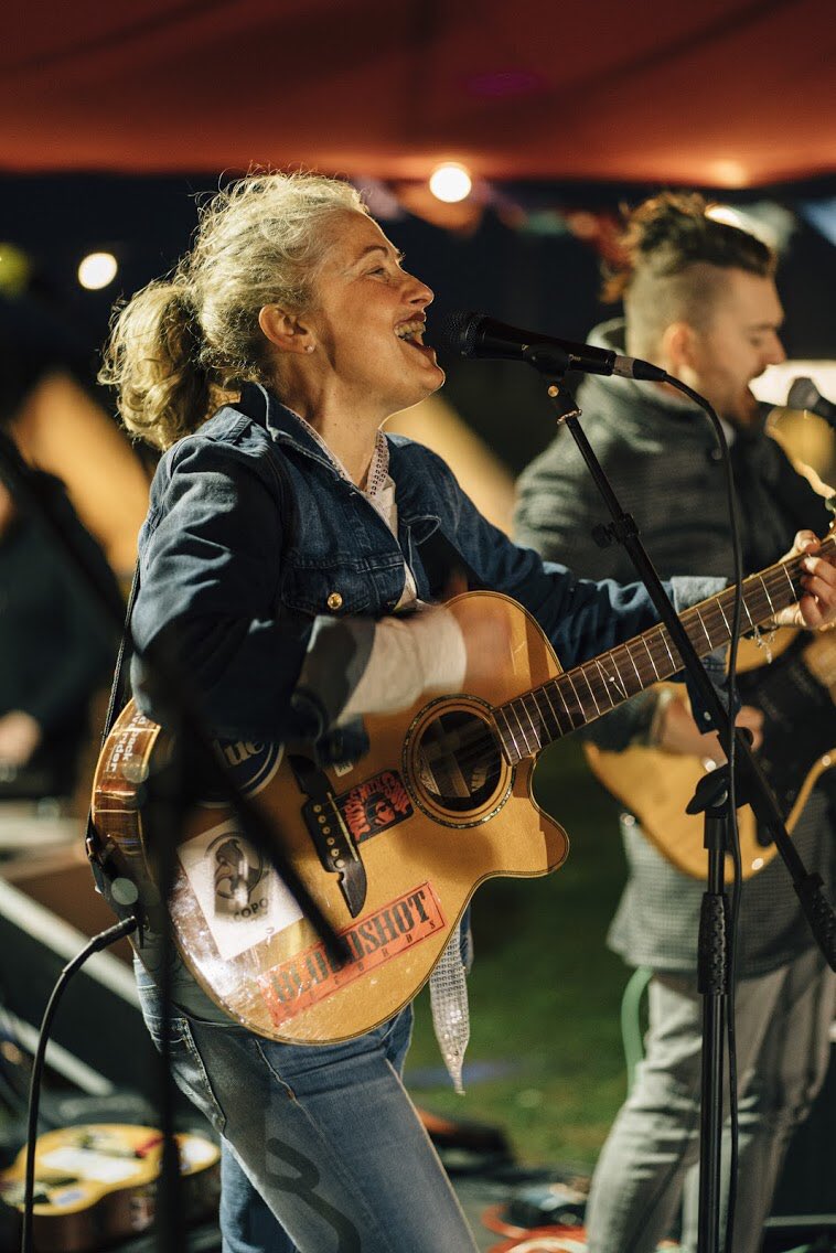 shielmusic_art's tweet photo. Great opening album launch last Saturday at @GalwaySummer. And thx to @RTERadio1 all week for playing our tune #callingmeback. Catch the live feed here (with Atlantic gales): https://t.co/Mn5x6ksr0g #thewestofireland #galeforce #irishmusic #galwayireland #mariashiel #fireinthesea https://t.co/OxbgJbyYAG