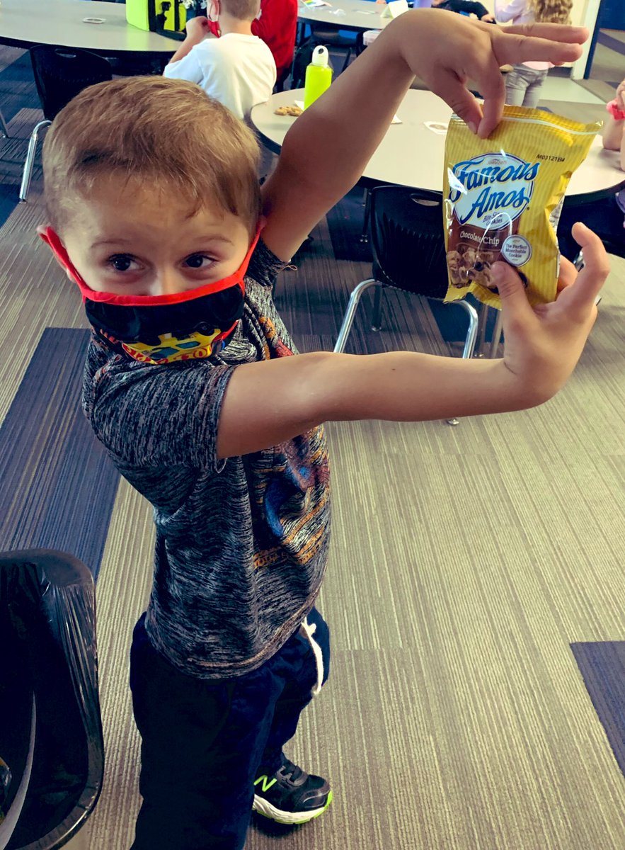 mrseckhart's tweet photo. Guess who’s birthday is tomorrow?? You guessed it...Famous Amos! Happy 7th birthday, Amos! #wcsflight #famousamos #firstgrade #HappyFriday https://t.co/7tRrKxDibY