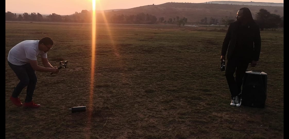 icejdjinasuit's tweet photo. Completed my Music Video shoot Today...... #impempe #icejdjinasuit loading.. https://t.co/PUEy7VV0CJ
