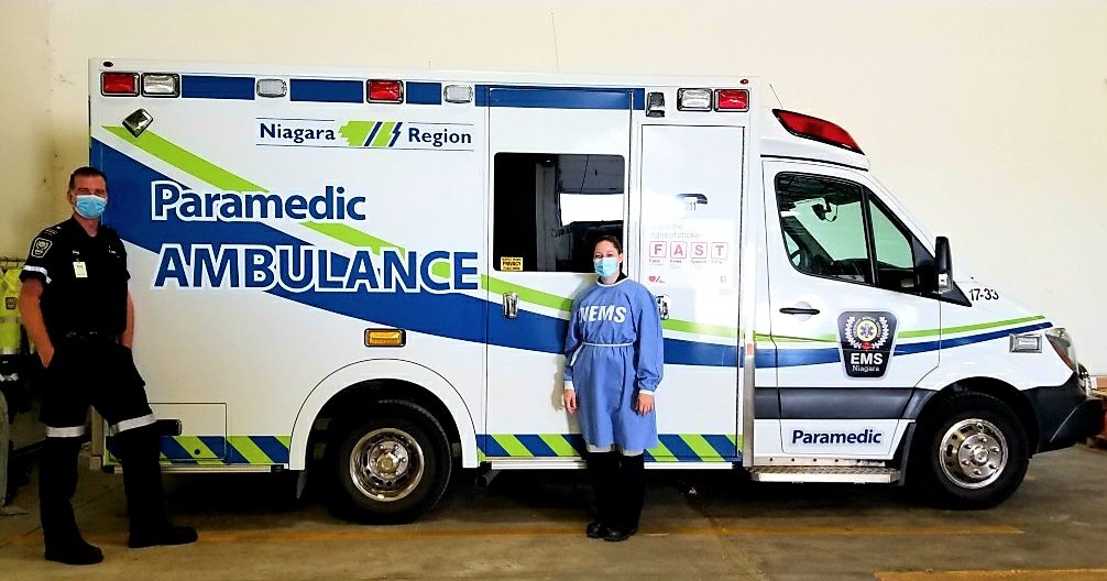 Throughout #COVID19 our Coaching &amp; Support Team has trained more than 1830 public service &amp; #healthcareworkers on proper #PPE procedures.
On top of providing life-saving, emergency care, this is another way our #Paramedics are keeping our communities safe.