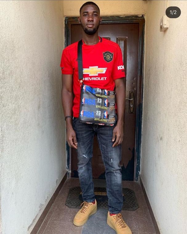 fadaresamuel_'s tweet photo. I am tweeting with my hands trembling in fear, your retweet is all I need to find my missing friend who was last seen on September 11th 2020 at Ago Palace way (Lagos), wearing a Yellow polo with black strip and a black Jean trouser. For any information that can help, contact..... https://t.co/QiHw2KJw9J