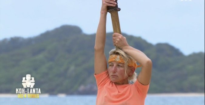 bfm_tg's tweet photo. Estelle : « Durant toute cette épreuve j’ai rêvé que j’enfonçais ce grand bambou dans la grosse chatte à Diane, c’est ça qui m’a fait tenir. » #KohLanta2020 https://t.co/E8KFTtuGW9