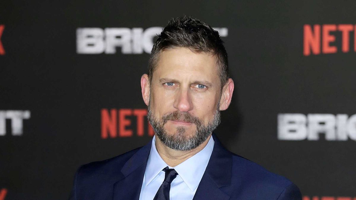 CaesarsWolfpack's tweet image. Id love to see @andyserkis direct a #StarWars Wookie Freedom Fighter series &amp;amp; @DavidAyerMovies direct a #CloneCommandos live action series. Those two would kill it directing some @starwars