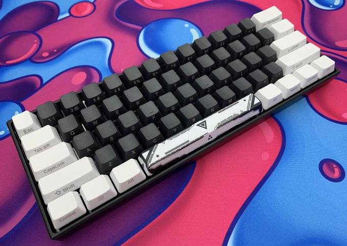 ◤◢◤◢◤◢◤◢◤◢◤◢
   🚨#Giveaway!🚨
◤◢◤◢◤◢◤◢◤◢◤◢

Hey Everyone! We're giving away this SUPER CLEAN Sector V2 Keycap SET!

-Retweet &amp; Like
-Follow us 
<a href="/AlpheriorKeys/">Alpherior Keys💖</a>
 -Tag 2 Streamers <3

Chosen in 24 Hours 🥳🎉
Code "SAVE" @ Checkout :D
alpheriorkeys.com
