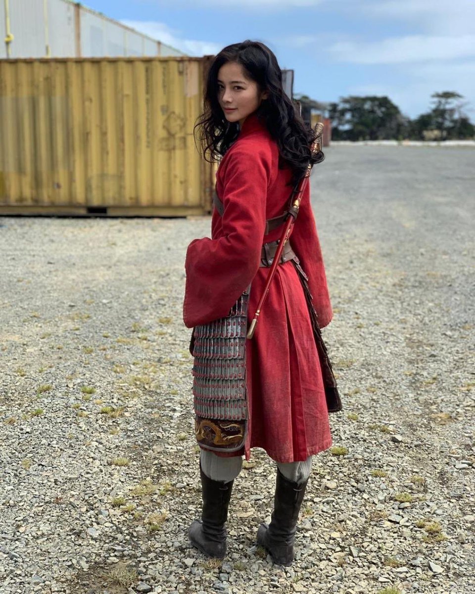 jenwinist's tweet photo. mulan’s stunt double should’ve played mulan https://t.co/mUlaPISBl1