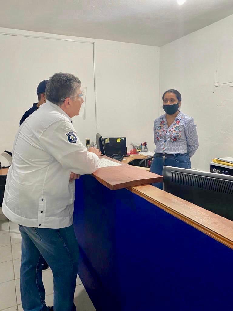 HGutierrez_M's tweet photo. Los esfuerzos coordinados para hacer frente a la incidencia delictiva en Veracruz, no serían posibles sin el compromiso y entrega de cada una de las y los trabajadores de nuestra corporación, este día visité las instalaciones de la Delegación de la @SP_Veracruz en Poza Rica. https://t.co/9hOgZNIKpx
