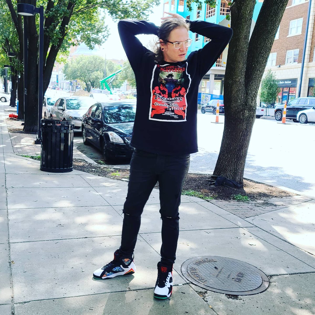 ProGiggin's tweet image. Divebomber, a minute longer &amp;amp; I want another hit

.@marteeeen #pigface #vintage #ootd