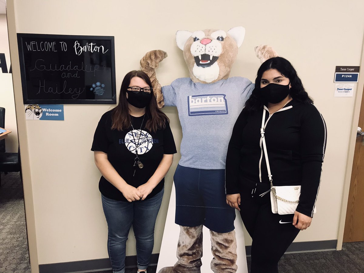 Wow! I could not have asked for a better tour to end my week with! And they even gave me some pointers on some upcoming virtual presentations! Thanks for hanging out at <a href="/BartonCC/">Barton</a> today <a href="/HaileyH003/">Hailey Hunter</a>! See you Soon! 😻#FutureCougars #GoBarton #GoCougs