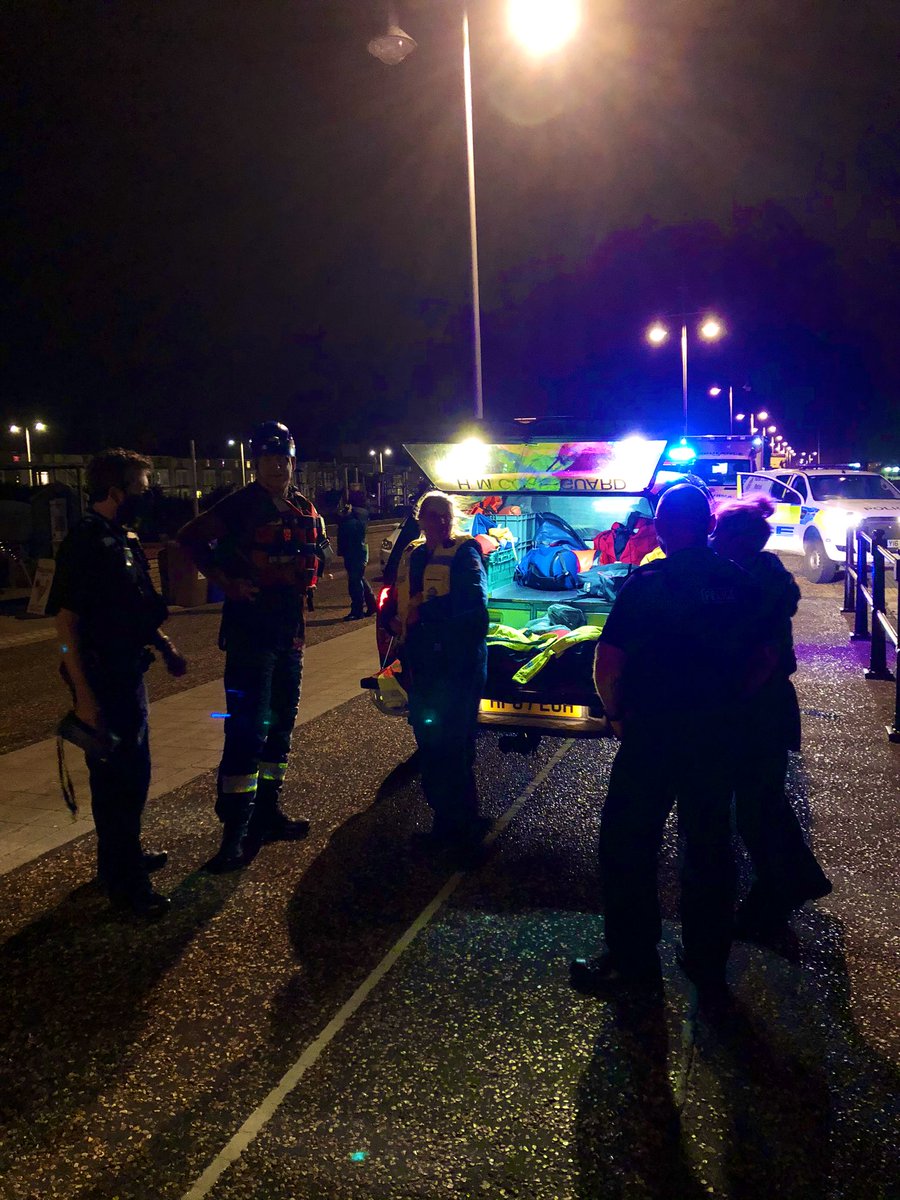 CAD 381 #LowestoftPolice with <a href="/HmcoastguardL/">HMCoastguard_Lowestoft</a>  <a href="/EastEnglandAmb/">EEAST Ambulance Service</a> attended South Beach this evening for a concern for safety incident #1324
