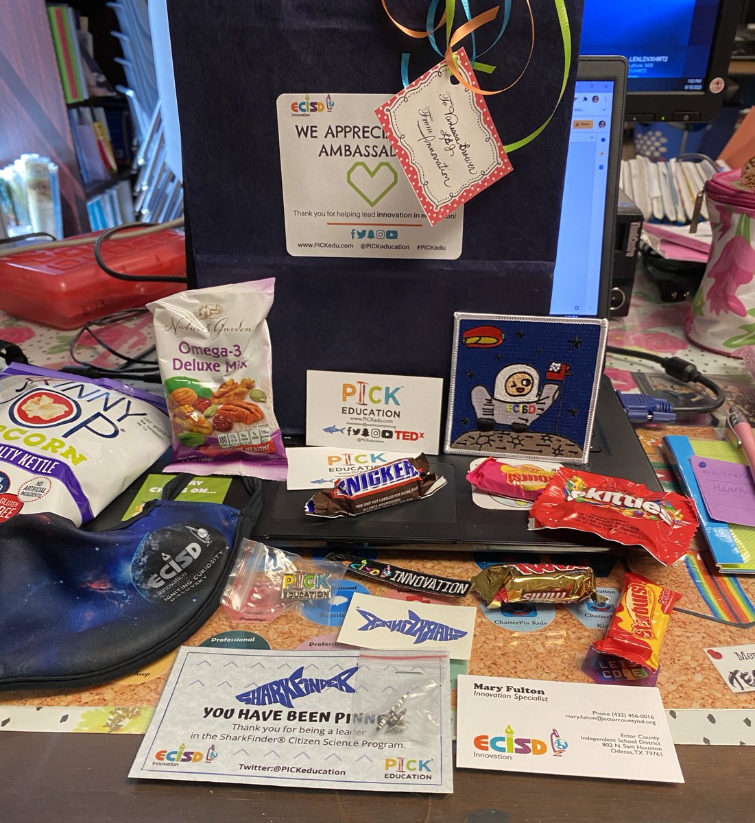 puffyhearttchr's tweet photo. Look at all this amazing #PICKEDU swag! Don’t mind if I do! Thanks for the uplifting “Friyay” surprise!💙🦈💙 ⚒💙🩺💙🔭💙🔬💙 @ECISDinnovation @Shark_CitSci @TeamFoldscope @PaleoExplorer https://t.co/Q3IgeZ558q