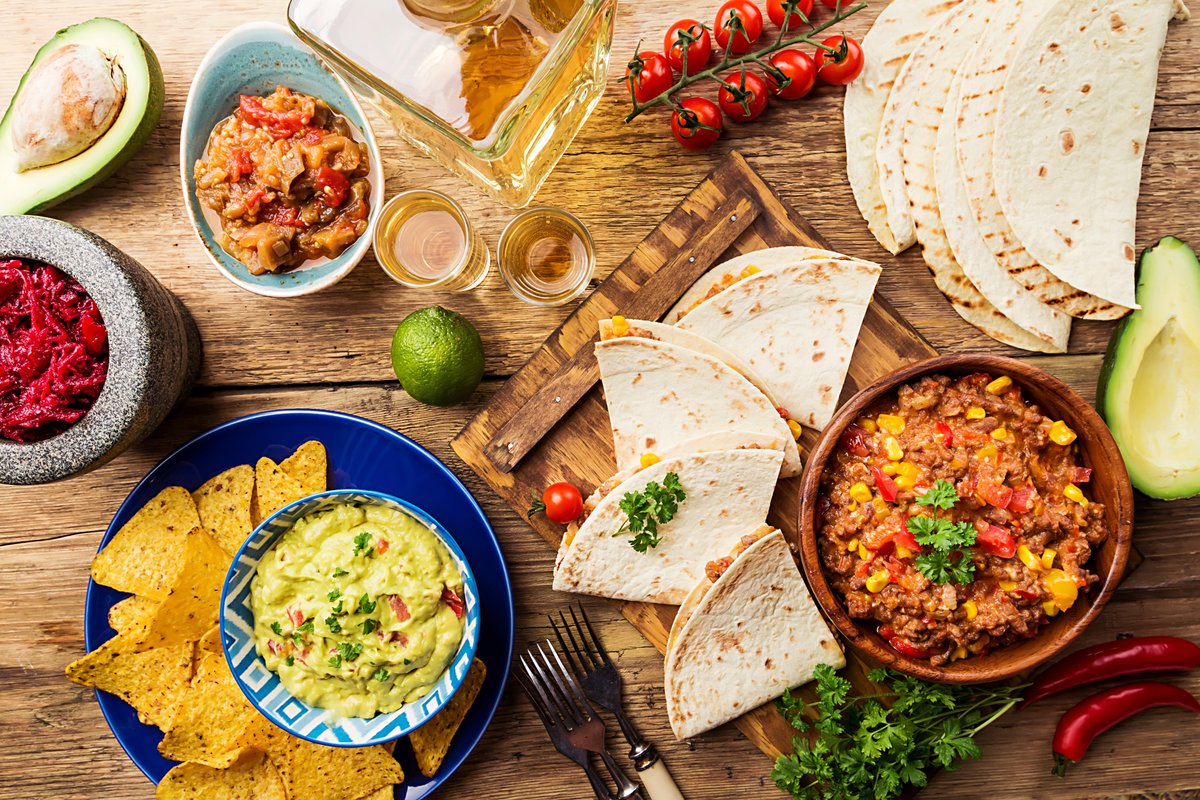 Trying to get that homemade taste and feel with every meal? Look no further. Productos Real brings that home sensation to stores and restaurants across the country. Contact us today to get our authentic Mexican food on your table.