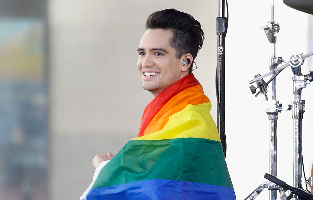 MVG_Fan8xx's tweet image. 'If you're feeling like, you don't belong and feeling like a misfit or you're being bullied constantly. 
No, we accept you and we love you very very much.'

- @brendonurie 

#AlwaysProud