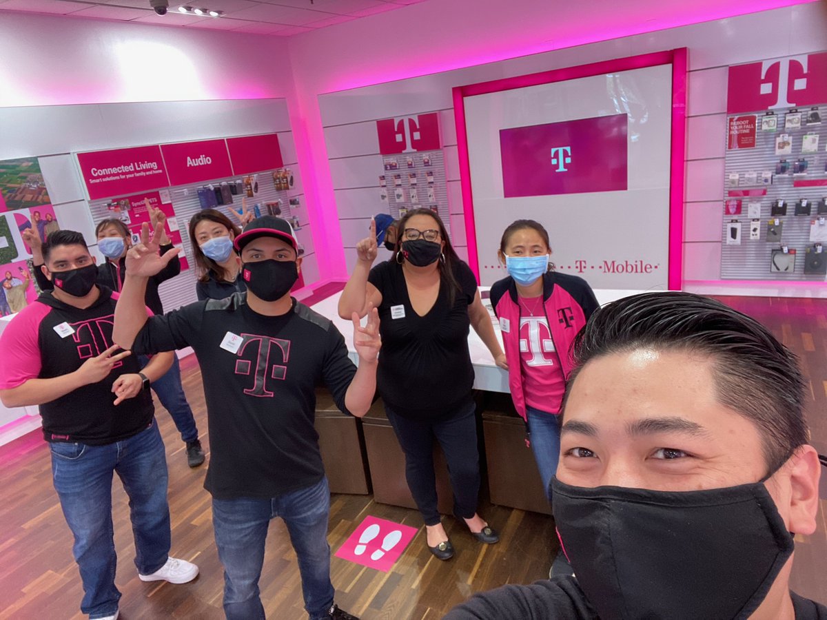 Shoutout to this Awesome Team. Amazing Business Partnership #business @tmobutter <a href="/johncaple/">John Caple</a> <a href="/Jyuan008/">Justin Yuan</a>