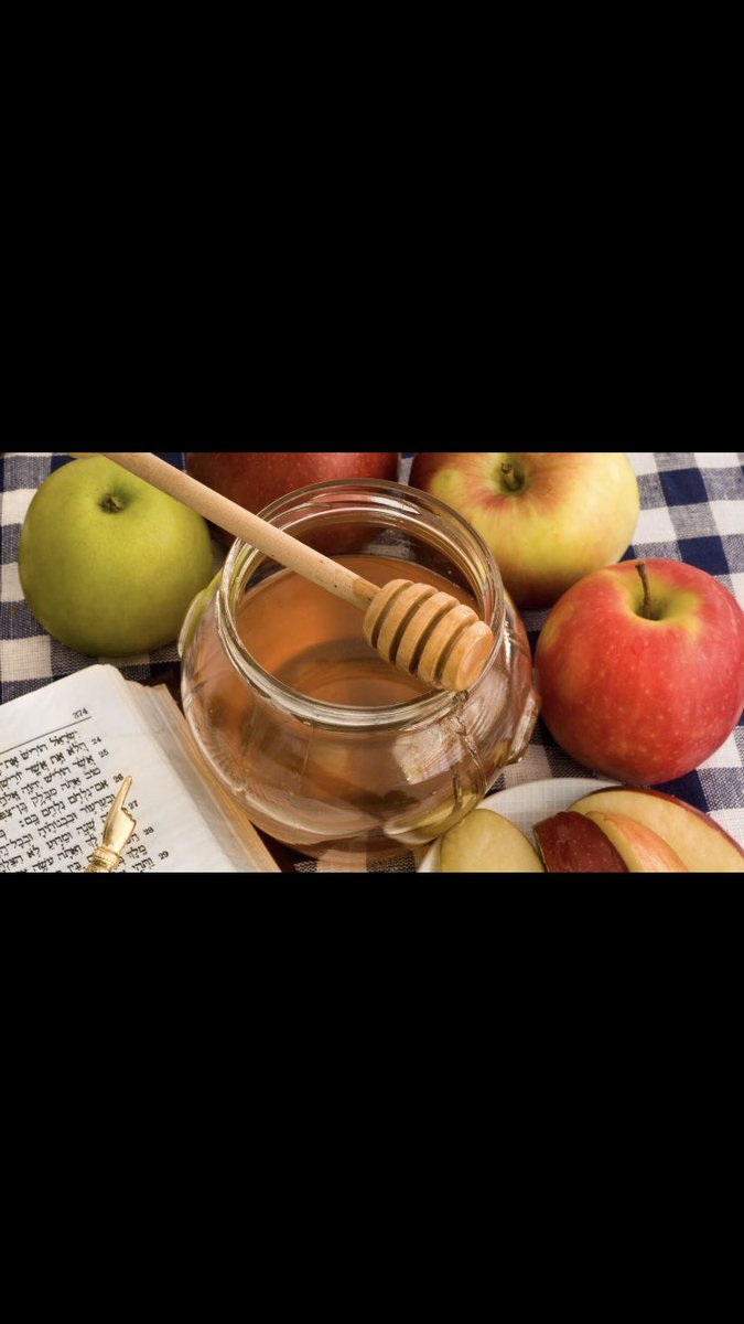 Maybe Rosh Hashanah will help reset 2020! Here’s to a sweet, happy and healthy New Year and #5781 #Sweetnewyear #RoshHashanah