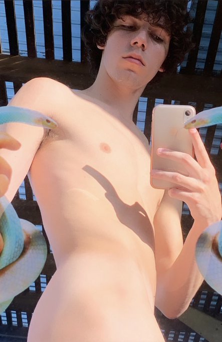 how y&rsquo;all doing? https://t.co/dRQFWzfkuM