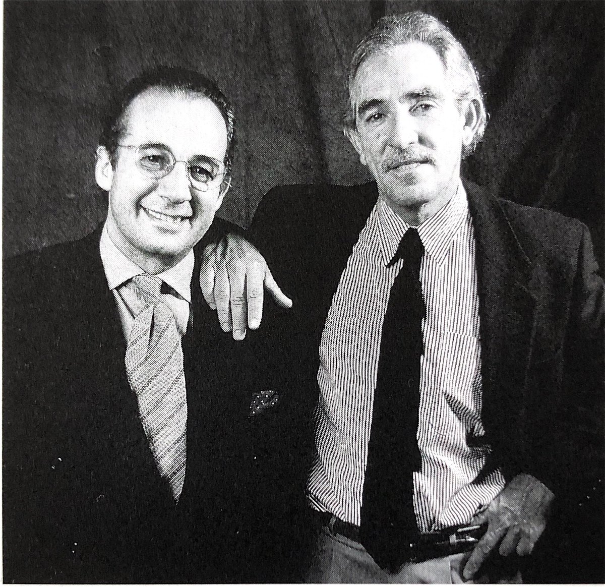 miqadria's tweet photo. Con gran tristeza acabo de saber por Poncho López Baz que hoy falleció Javier Calleja, gran arquitecto y extraordinario ser humano. Les comparto una foto del primer número de @Arquine con LBC. 
Qué descanse en paz. https://t.co/0nMOqhiWGf