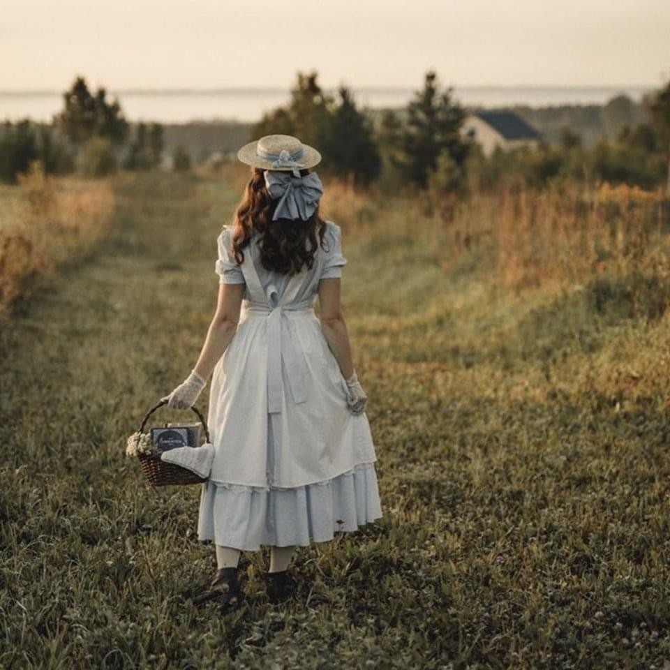 Countryside girl