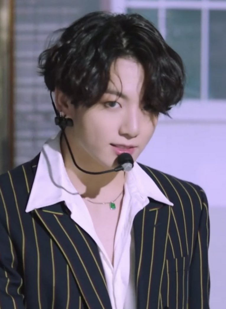 peachcrushJK's tweet photo. 🧨 #정국 💚 https://t.co/n8YiSbAMIO