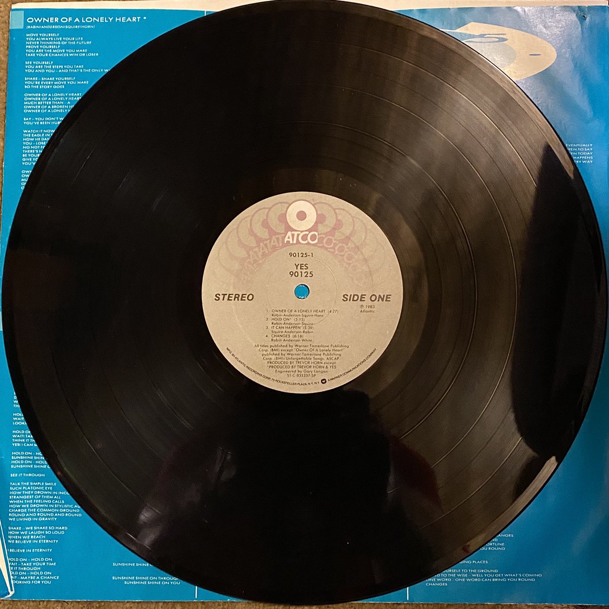 CMoneyKS's tweet photo. #FridayNightVinyl #Yes #90125 #Eighties #ProgressiveRock #Prog #JonAnderson #ChrisSquire #TrevorRabin #OwnerOfALonelyHeart #ItCanHappen #Changes #AtlanticRecordingCorp #1983 https://t.co/CQMRzSGiOG