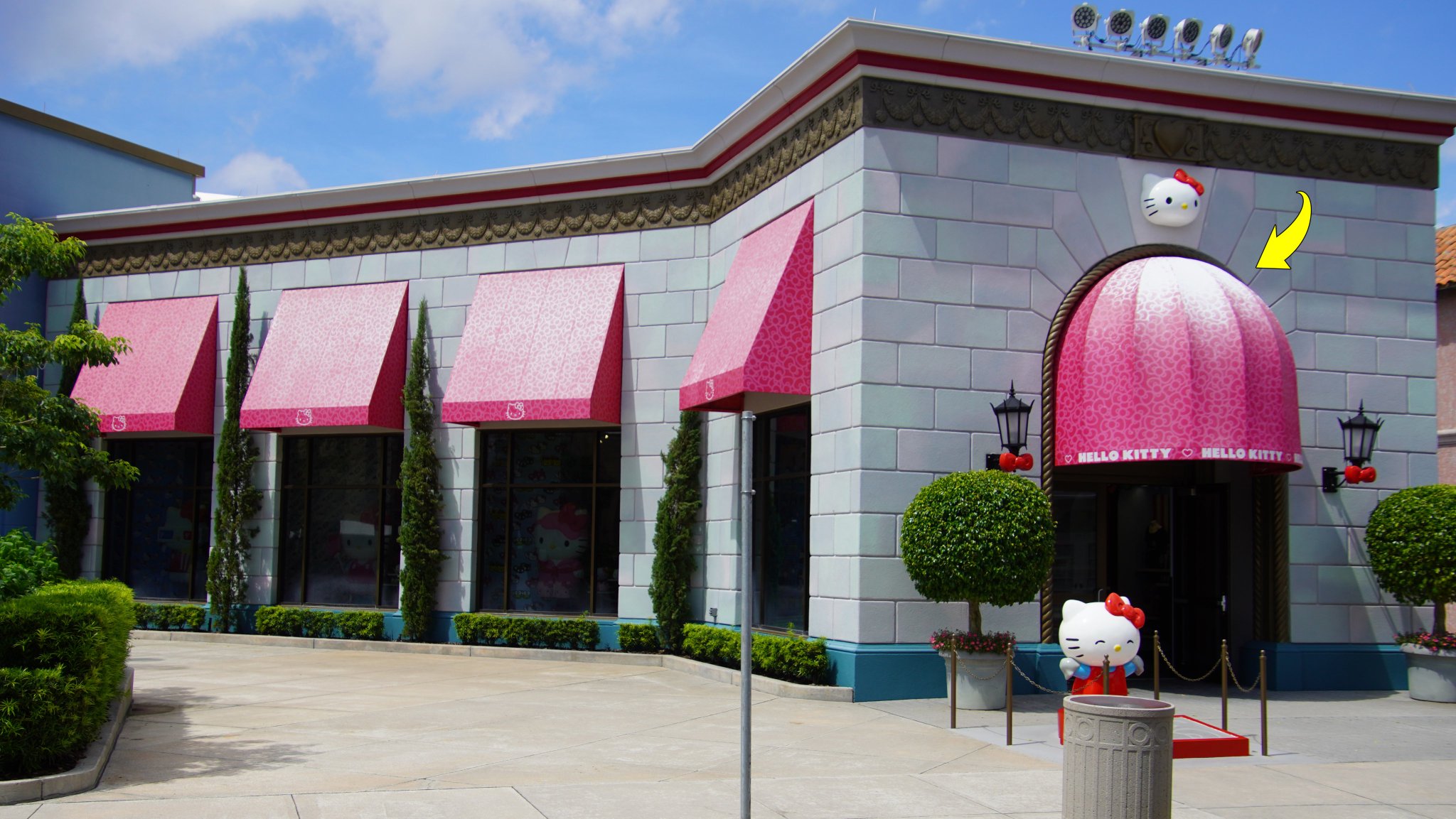 Hello Kitty Shop Getting New Flooring Ahead of Rumored Retheme at Universal  Studios Florida - WDW News Today